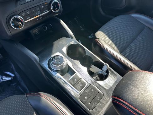 Used 2025 Ford Escape ST-Line AWD/4WD image 29