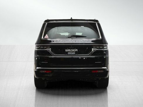 Used 2022 Jeep Grand Wagoneer Series I w/ Convenience Group III AWD/4WD image 4