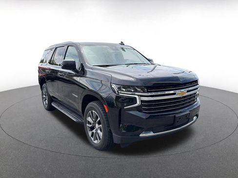 Used 2023 Chevrolet Tahoe LT w/ Luxury Package AWD/4WD image 1