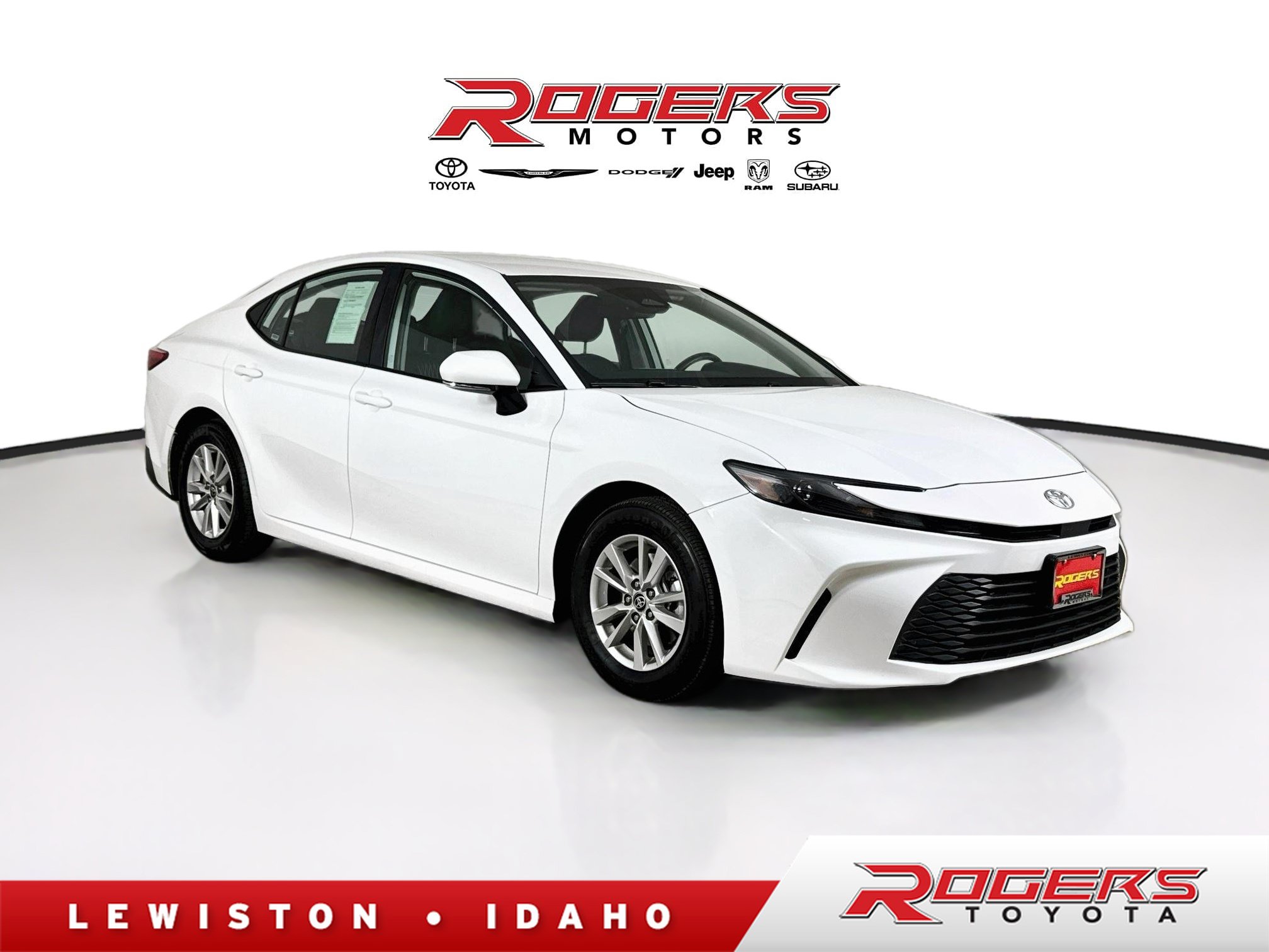 Certified 2025 Toyota Camry LE FWD image 1