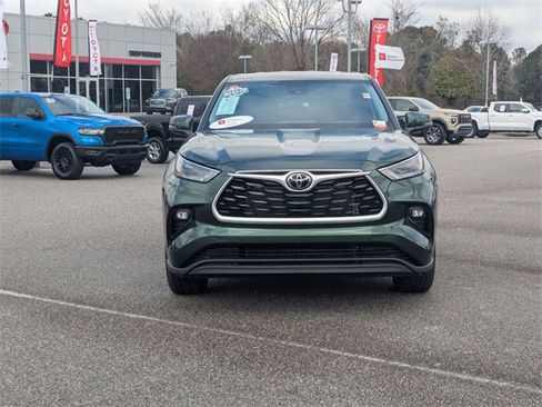 Certified 2024 Toyota Highlander LE image 8