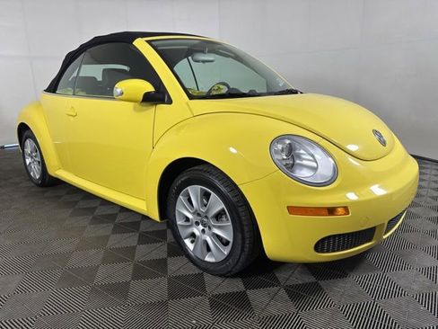 Used 2008 Volkswagen Beetle S FWD image 1