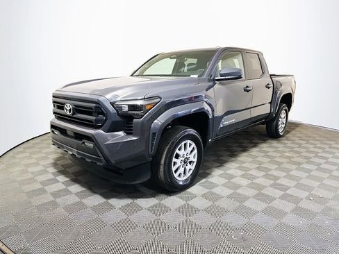 Certified 2024 Toyota Tacoma SR5 image 4