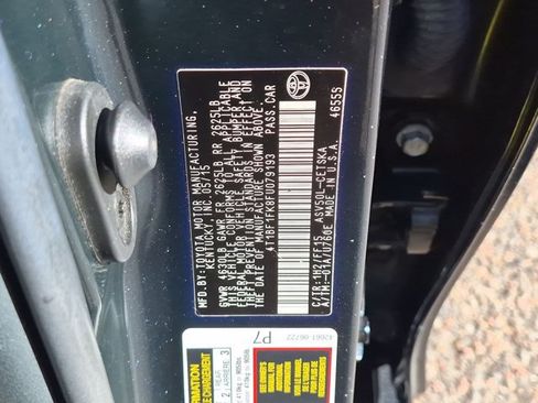 Used 2015 Toyota Camry SE w/ Moonroof Package FWD image 30