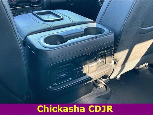 Used 2021 Chevrolet Silverado 1500 LT Trail Boss w/ Convenience Package II image 10