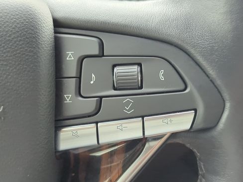 Used 2024 Cadillac Escalade Premium Luxury w/ Performance Package AWD/4WD image 24
