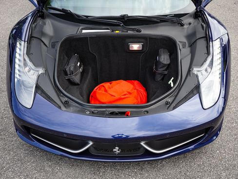 Used 2013 Ferrari 458 Italia Coupe RWD image 37