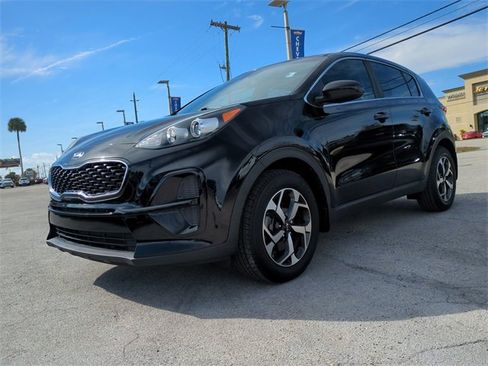 Used 2021 Kia Sportage LX image 9