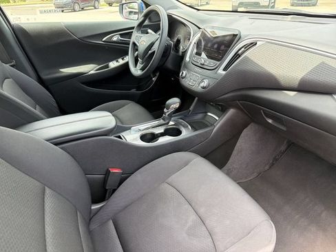 Used 2023 Chevrolet Malibu LT FWD image 25