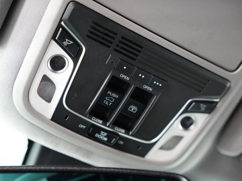 Used 2018 Honda Pilot Elite image 55