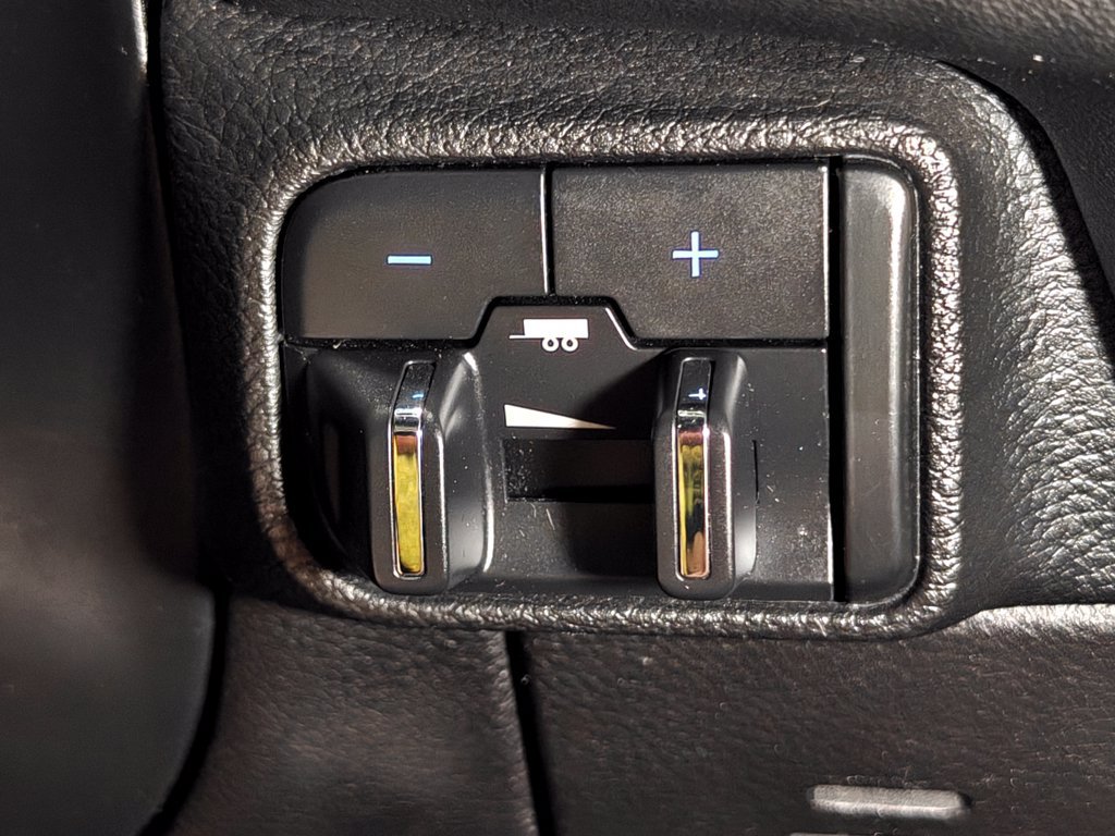 Used 2021 Dodge Durango R/T w/ Tow 'N Go Package AWD/4WD image 12