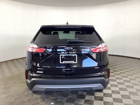 Used 2024 Ford Edge SEL w/ Convenience Package AWD/4WD image 3