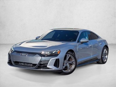Used 2022 Audi e-tron GT Premium Plus image 1