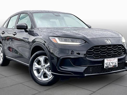 Used 2023 Honda HR-V LX image 2