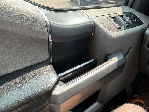 Used 2018 Ford F150 XLT w/ Equipment Group 302A Luxury AWD/4WD image 27