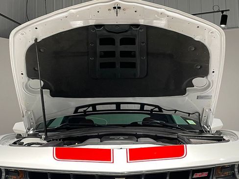 Used 2014 Chevrolet Camaro SS w/ RS Package image 31