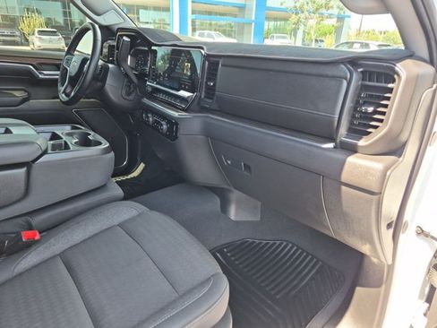 Used 2024 Chevrolet Silverado 1500 LT RWD image 28