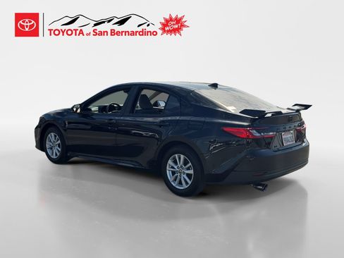 Used 2025 Toyota Camry LE FWD image 3