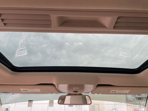 Used 2014 Mercedes-Benz E 350 Sedan image 30