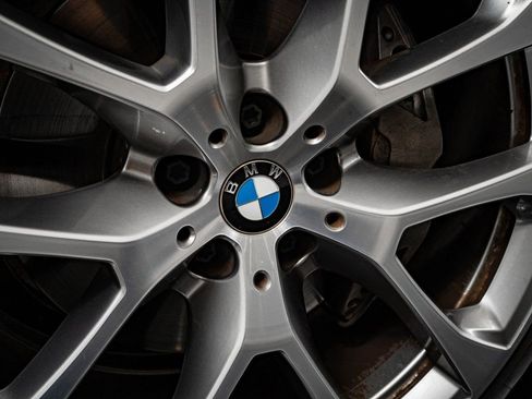 Certified 2025 BMW X5 xDrive40i AWD/4WD image 8