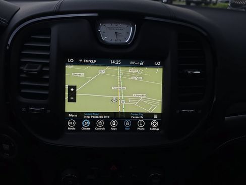 Used 2023 Chrysler 300 C RWD image 24
