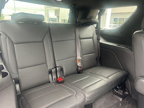 Used 2022 GMC Yukon Denali AWD/4WD image 9