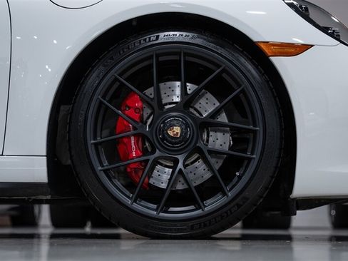 Used 2018 Porsche 911 Carrera GTS RWD image 16