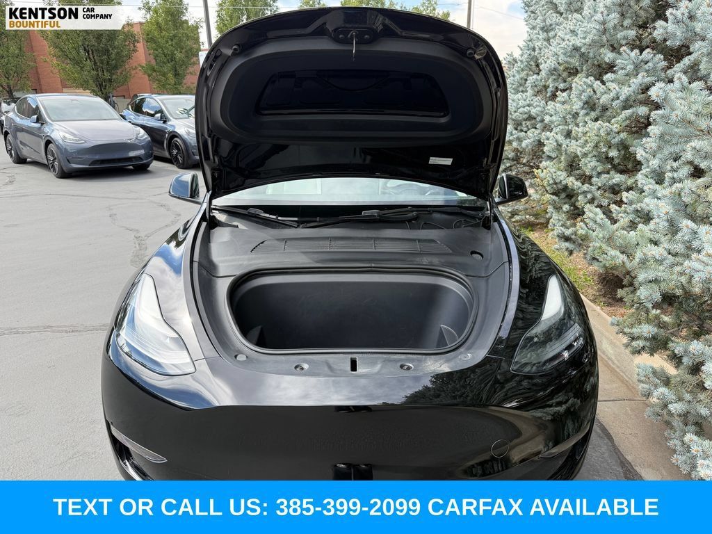 Used 2023 Tesla Model Y Long Range AWD/4WD image 30