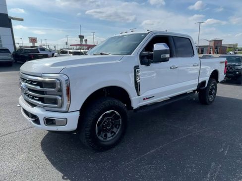 Used 2024 Ford F250 Platinum w/ Tremor Off-Road Package image 4