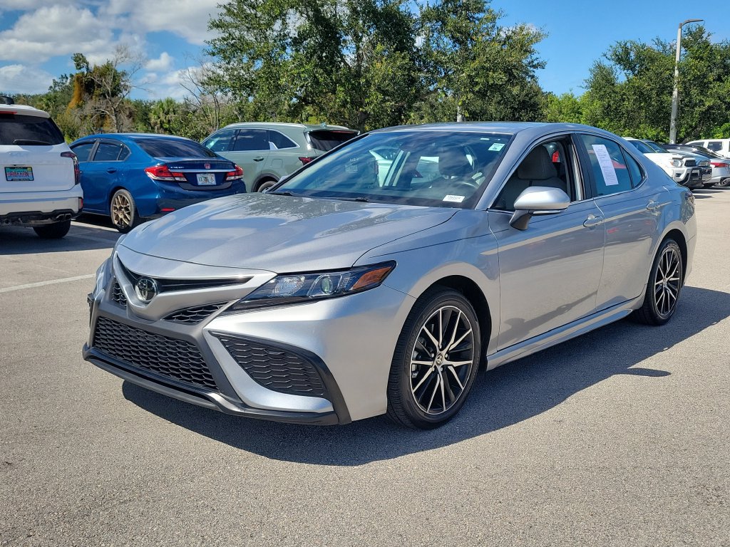 Used 2024 Toyota Camry SE FWD image 31
