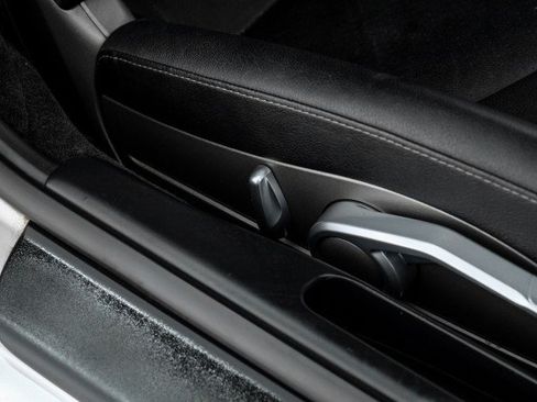 Used 2008 Porsche Cayman RWD image 28