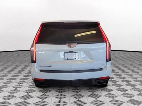 Certified 2023 Cadillac Escalade Sport Platinum image 5