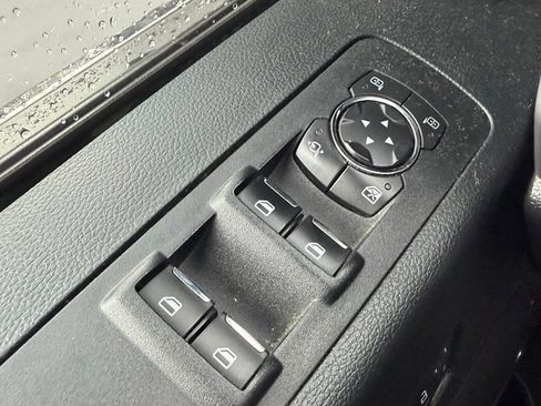 Used 2015 Ford F150 Platinum w/ Equipment Group 701A Luxury AWD/4WD image 20