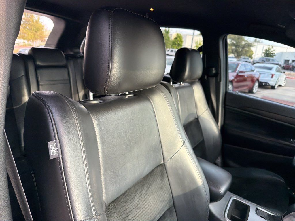Used 2017 Jeep Grand Cherokee Altitude AWD/4WD image 36