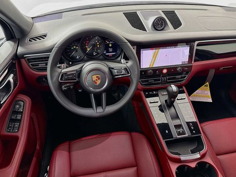 New 2026 Porsche Macan image 25
