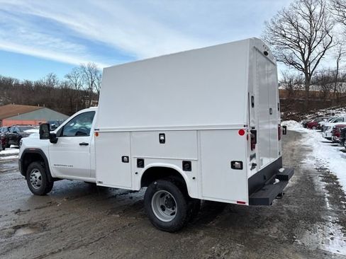 New 2026 GMC Sierra 3500 Pro w/ Convenience Package image 3