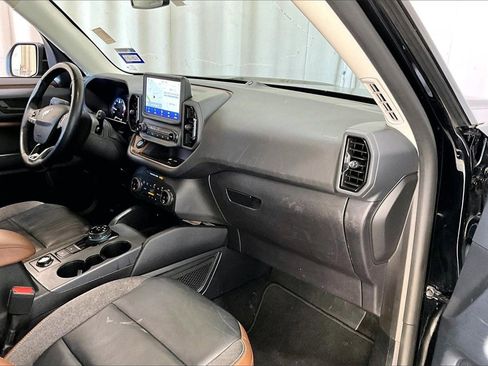 Used 2023 Ford Bronco Sport Outer Banks w/ Tech Package image 28