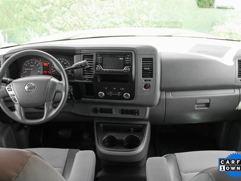 Used 2018 Nissan NV 2500 S image 21
