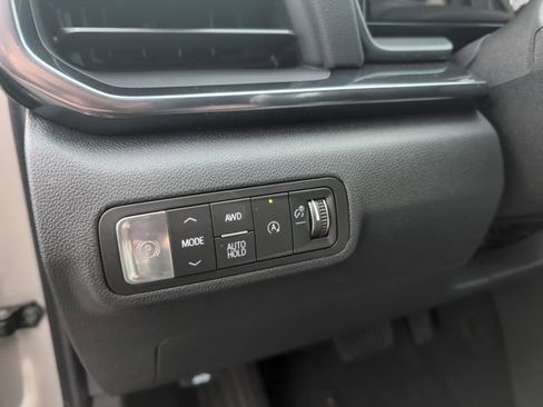 New 2026 GMC Terrain AT4 w/ Convenience Package III image 16