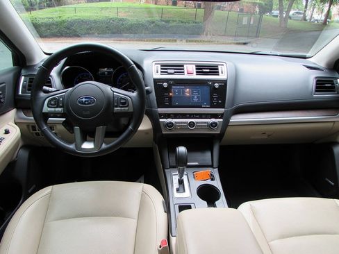 Used 2016 Subaru Outback 2.5i Limited AWD/4WD image 18