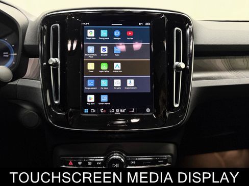 Used 2023 Volvo C40 P8 Recharge Ultimate image 25