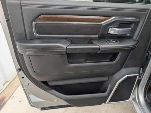 Used 2024 RAM 2500 Laramie image 25