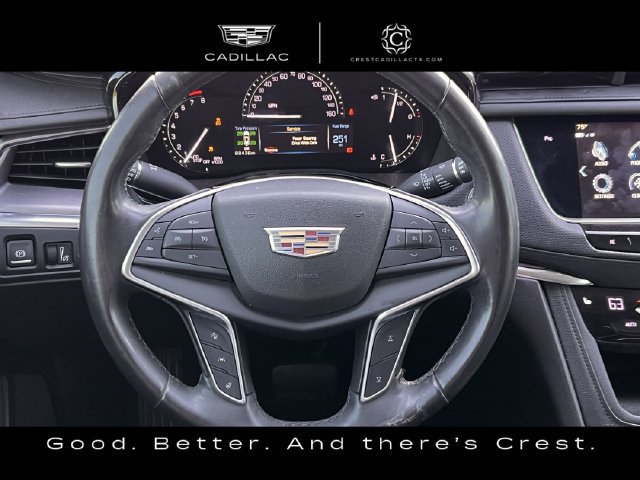 Used 2018 Cadillac XT5 Luxury w/ Driver Awareness Package FWD image 11