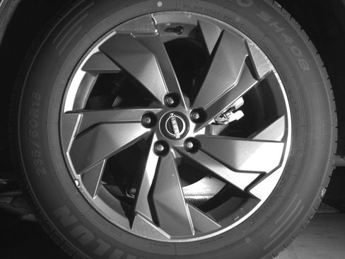 Used 2025 Nissan Rogue SV image 13