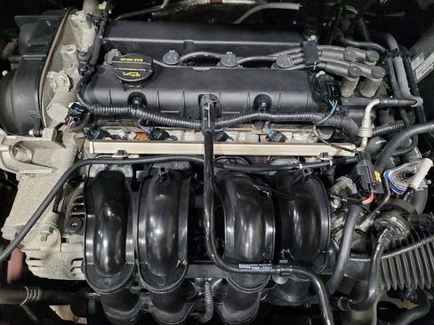 Used 2018 Ford Fiesta Titanium FWD image 30