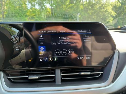 Used 2024 Chevrolet Trax RS w/ Driver Confidence Package FWD image 28