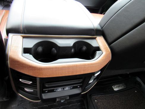 Used 2024 RAM 2500 Limited image 44