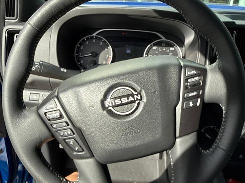 Used 2026 Nissan Frontier SV w/ SV Convenience Package AWD/4WD image 8