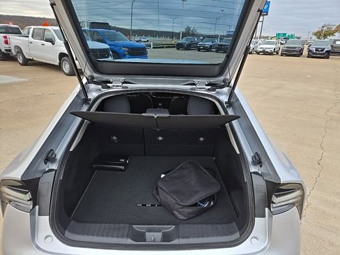 Used 2026 Toyota Prius Plug-In Hybrid image 33