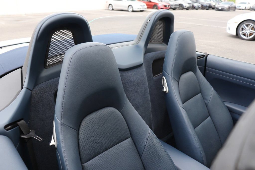 Used 2015 Porsche Boxster w/ Sport Chrono Package RWD image 17